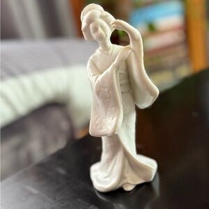 HOMCO Geisha Girl Porcelain Figurine Vintage circa 1970